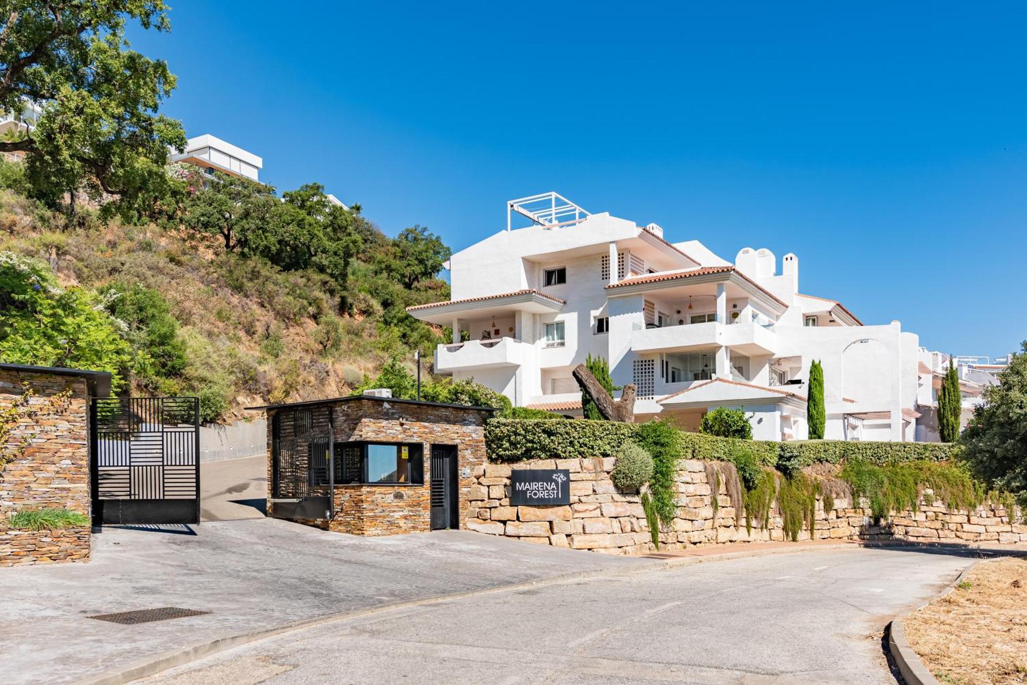 Modern Serene Retreat In Marbella East Ojén Kültér fotó